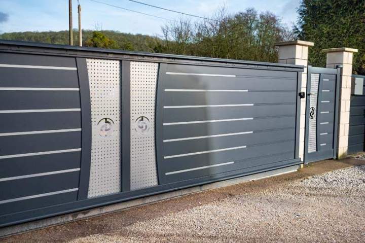 Des portes et portes de garage adaptées à votre habitat.